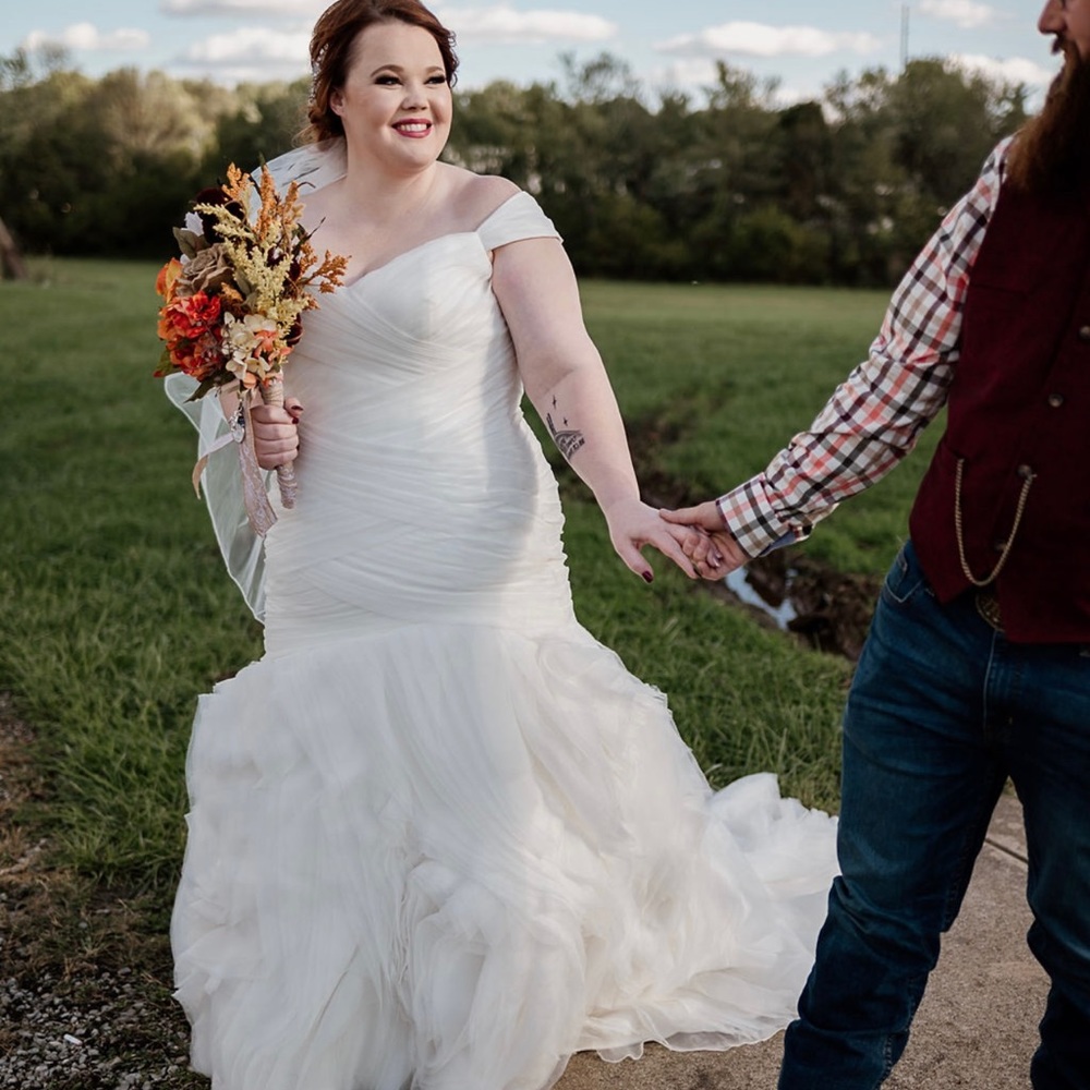 Size 18-20 beauty mermaid wedding dress